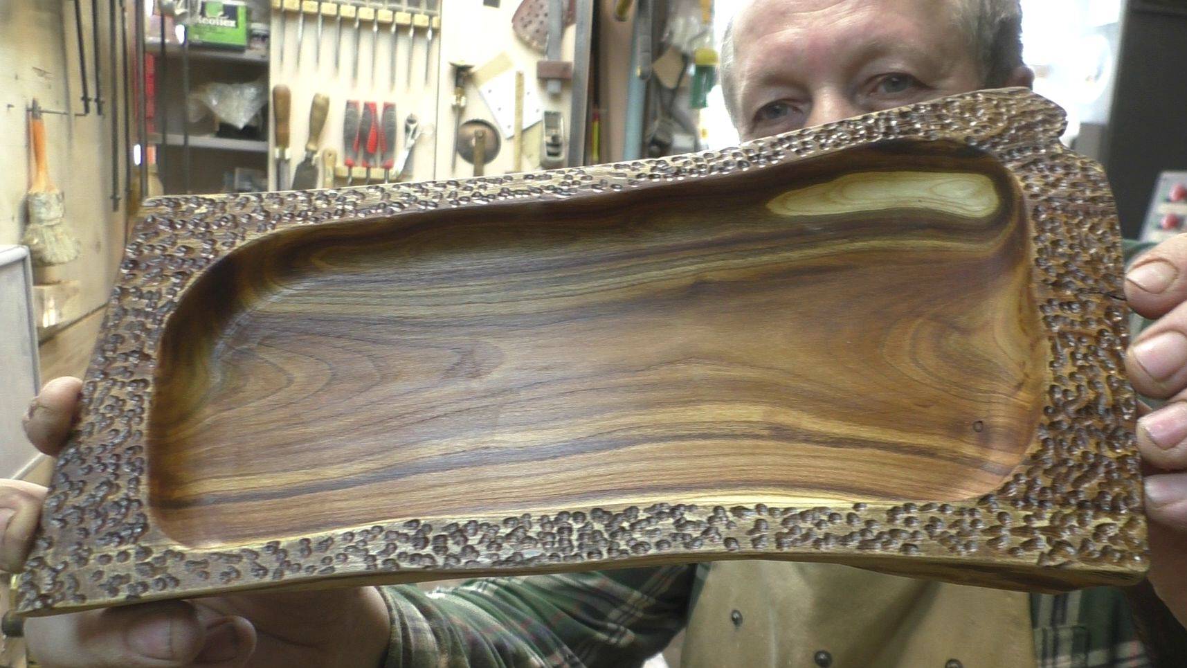 Захватывающий фильм, снятый на реальных событиях:) Корытце для курочки Рябы, несущей золотые яицы.