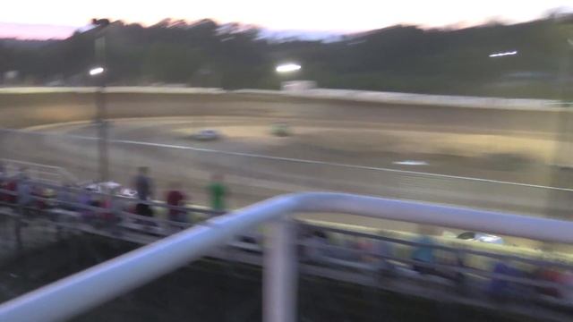 AMRA Late Model Heat #2 from Jackson County Speedway, June 17, 2016. смотреть онлайн
