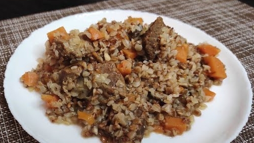 Гречка по купечески в казане. смотреть онлайн