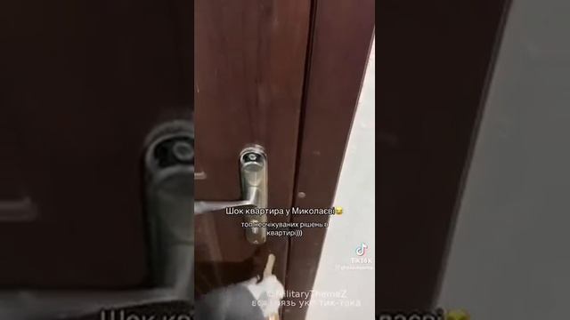 Эта квартира в Николаеве отлично олицетворяет нынешнюю Украину. Войдя в жилье, как и в Незалежную смотреть онлайн
