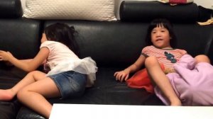 Щекотка японской девочки