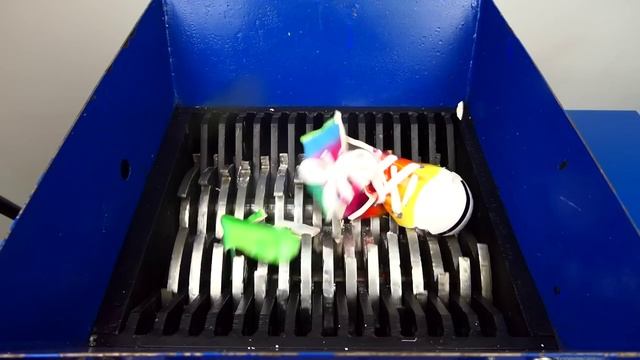 Измельчающий гигантский ШАРИК СЛИЗИ! смотреть онлайн