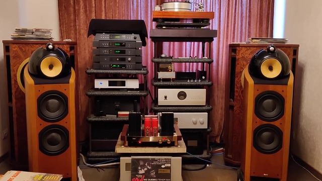 Iqe Quebec Lloro Tu Despedida - B&W 802 Nautilus - Pathos Twin Towers - Pro-Ject Signature 12