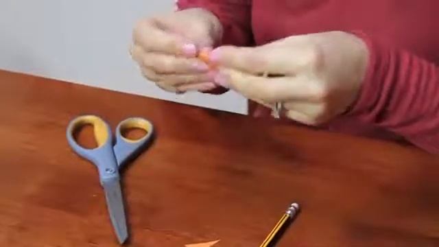How to Fold Paper Strips Into Small Hearts смотреть онлайн