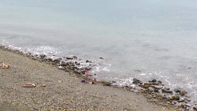 #анапа#Субботняя прогулка к морю.Пляж 40 лет Победы. 09. 12. 23 смотреть онлайн