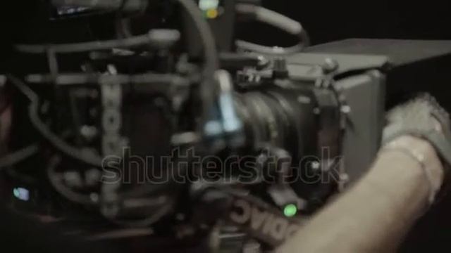 Working with a movie camera on the set of the film. смотреть онлайн
