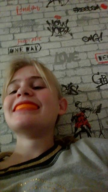 Улыбка каждой девушки смотреть онлайн