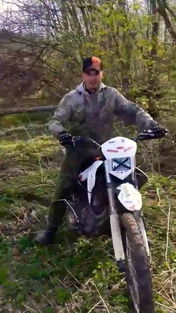 Китайцы делают вещи)) #мото #motorcycle #motovlog #ендуро #эндуро #ирбис #ttr250 смотреть онлайн