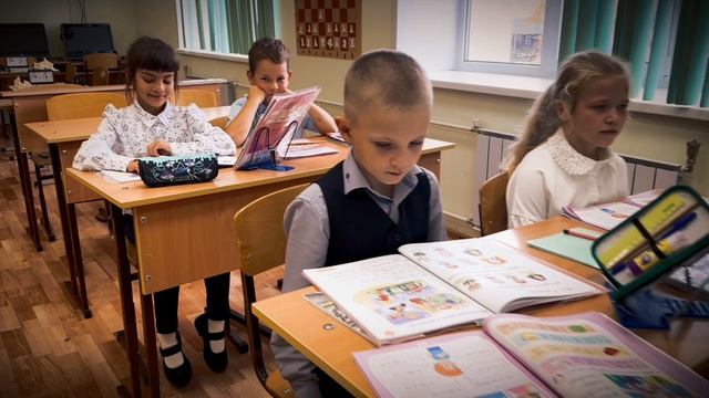 Визитка на конкурс «Учитель Года - 2025» смотреть онлайн