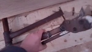 Самодельный зажим бревна ленточной пилорамы