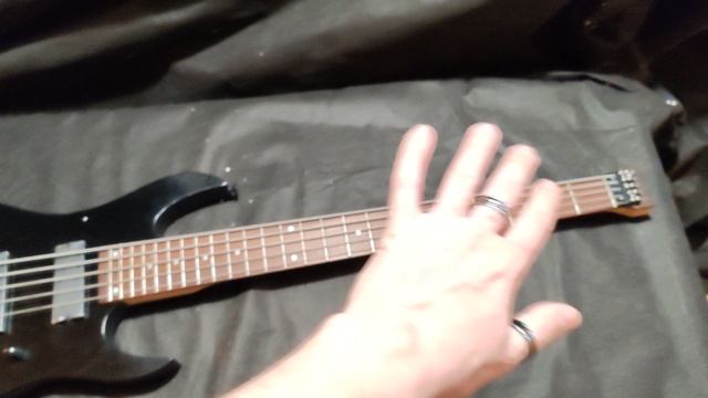 Обзор сборки и звука китайской 5-струнной бас-гитары V-Glorify смотреть онлайн