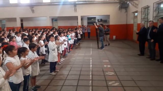 El Gobernador visita la Escuela N 6125 de Hersilia смотреть онлайн