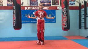 Обучающее видео «Выполнение различных видов прыжков на скакалке»