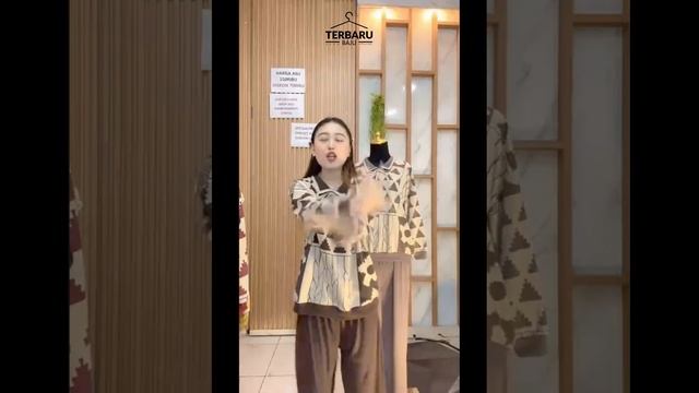 Baju Satu Sett Banyak Varian Harga Grosir смотреть онлайн