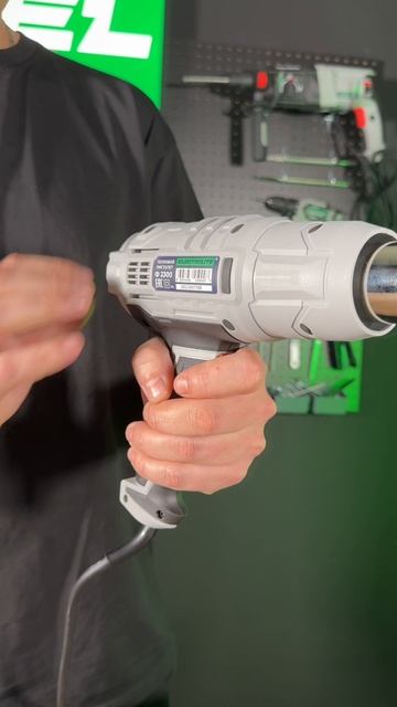 Как продлить жизнь строительному фену? Рассказали в ролике! смотреть онлайн