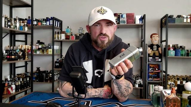 Carolina Herrera CH 212 VIP Men Fragrance Review смотреть онлайн