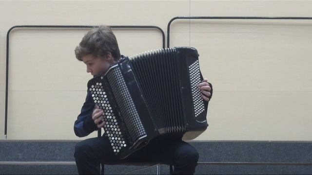 Тарантелла (М. Мошковский). Исполняет Матвей Лавров.