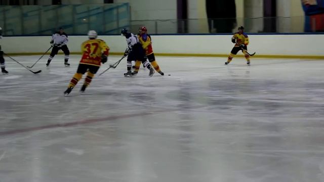 Пираньи - Ураган 1:10 смотреть онлайн