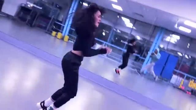 3-ий Январь - Хубба Бубба - Танец (jeny miki) смотреть онлайн