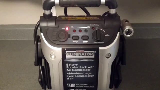 Best Booster Pack Ever! Motomaster Eliminator 1400 amp battery booster pack review after 13 months смотреть онлайн