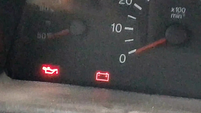 лампочка заряда горит не гаснет автомобиль ВАЗ