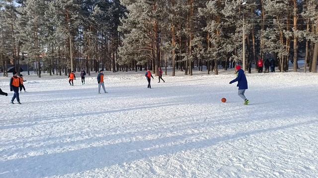 Гараж Спорт - КЦ 1 тайм 2круг(24-25) смотреть онлайн