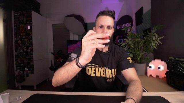 Klarus XT2CR PRO Flashlight смотреть онлайн