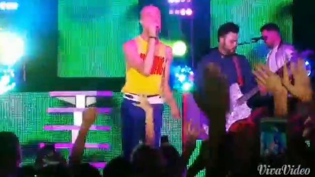 Animal - Neon Trees смотреть онлайн