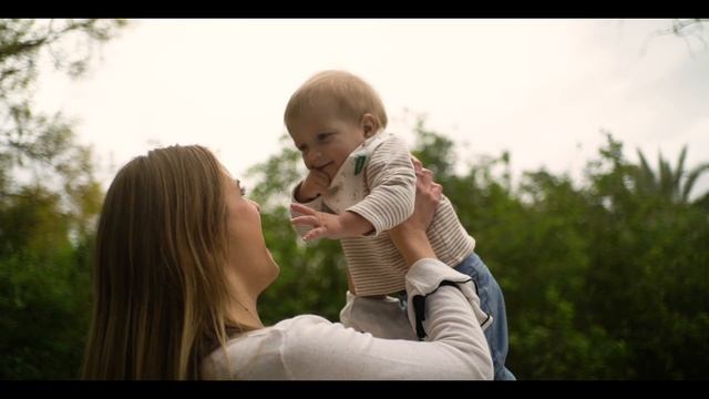 Прогулка с термосом для еды Miniland Natur Thermos Bunny и термосом для жидкостей Natur 15 сек смотреть онлайн