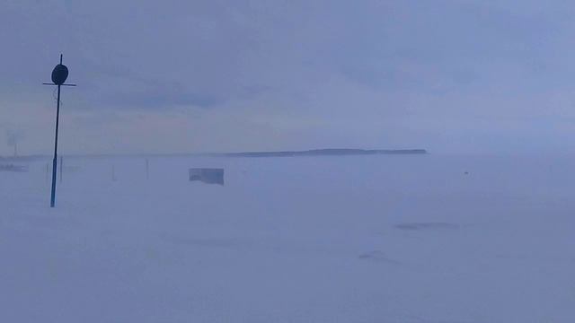 Река зимой смотреть онлайн