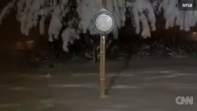 See 3 feet of snow fall in 45 seconds смотреть онлайн