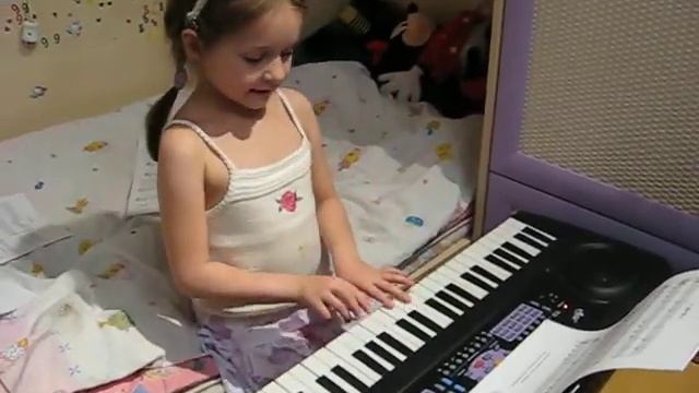 У Алёны много дела и собачка жучка смотреть онлайн