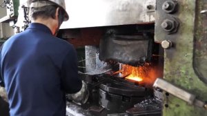 Производство шестигранной гайки  в Корее