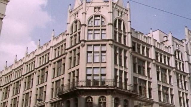 ПУТЕШЕСТВИЕ ПО МОСКВЕ / Там, где текла река Неглинка 1981 г смотреть онлайн