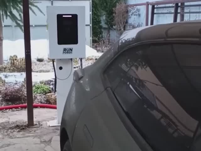 Установка зарядной станции для Zeekr Runpower 20 кВт GB/T DC смотреть онлайн