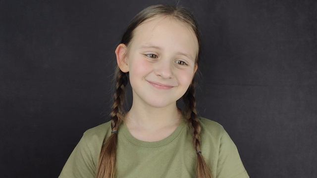 Милана Сокольникова
Самопробы 
2 - Операция подарок - Магазинный Хаос