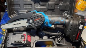 Мини пила аккумуляторная.