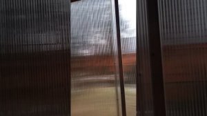 «Застекление» крыльца и балкона сотовым поликарбонатом.