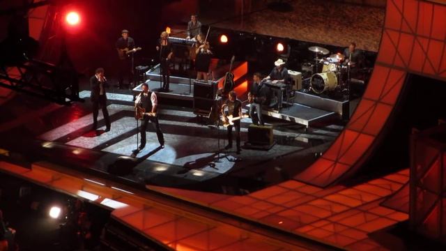Keith Urban - Willie Nelson Tribute - CMA Awards смотреть онлайн