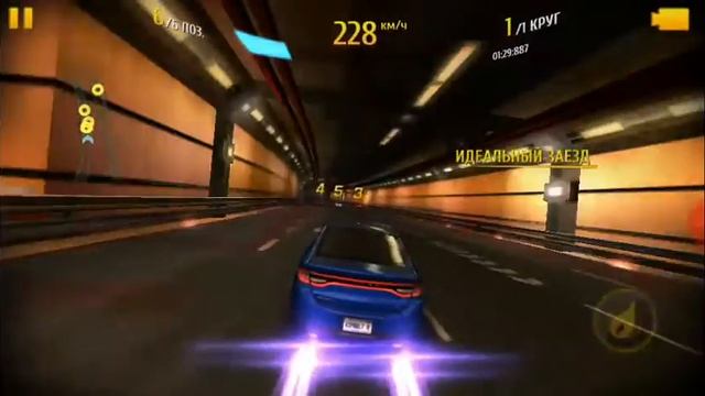 Гонка від якої я чуть невпав смотреть онлайн