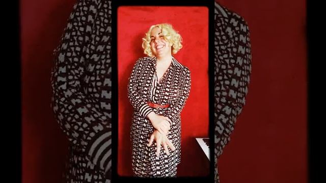 The girl can't help it. Little Richard tribute by Rita Failure смотреть онлайн