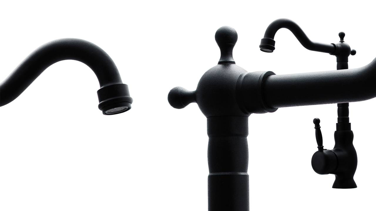 Распаковка черного кухонного смесителя Swedbe Selene 7141 смотреть онлайн