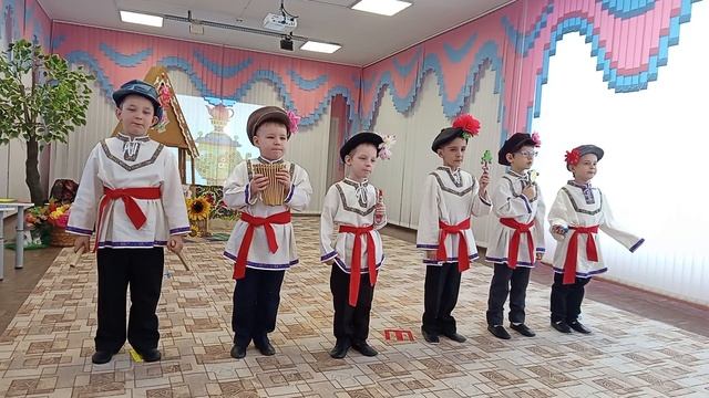 Песня "К нам в гости пришли" смотреть онлайн