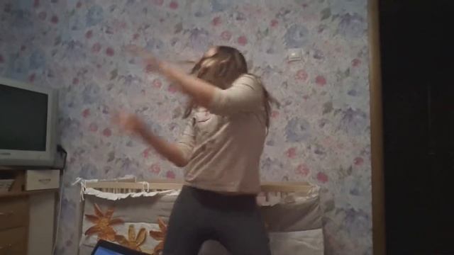 Смешной танец! смотреть онлайн