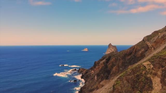 Тенерифе 2025. Едем вдоль гор, дорога серпантин смотреть онлайн