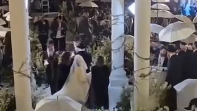 В Израиле состоялась свадьба дочери главного раввина РФ Берла Лазара и сына раввина Одессы Авраама смотреть онлайн