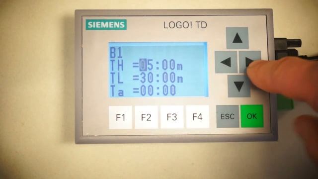 Setting the parameters of a block using LOGO TD смотреть онлайн