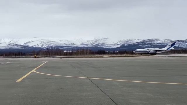 2 млн одноразовых масок привезли в Магадан из Китая смотреть онлайн