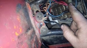 Как подключить лампочку зарядки. На Иж Юпитер пять.