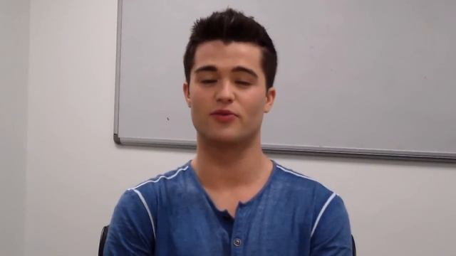Spencer Boldman Talks About 21 Jump Street and Other things! смотреть онлайн